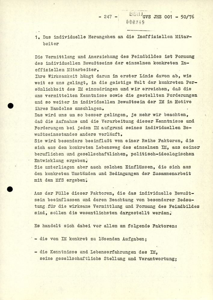 Dissertation "Zur Rolle und dem aktuell-politischen Inhalt eines aufgabenbezogenen Feindbildes in der Zusammenarbeit mit IM"