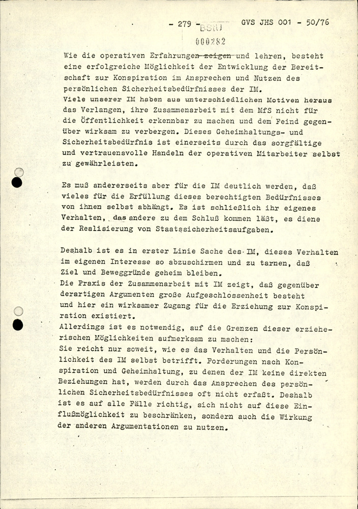 Dissertation "Zur Rolle und dem aktuell-politischen Inhalt eines aufgabenbezogenen Feindbildes in der Zusammenarbeit mit IM"