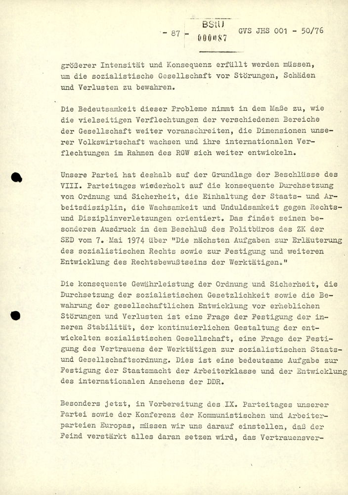 Dissertation "Zur Rolle und dem aktuell-politischen Inhalt eines aufgabenbezogenen Feindbildes in der Zusammenarbeit mit IM"