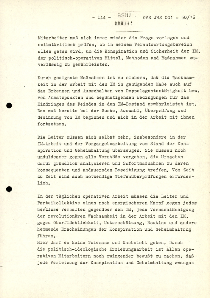 Dissertation "Zur Rolle und dem aktuell-politischen Inhalt eines aufgabenbezogenen Feindbildes in der Zusammenarbeit mit IM"