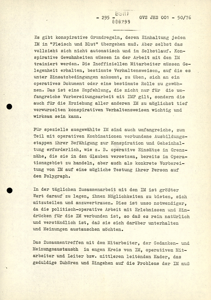Dissertation "Zur Rolle und dem aktuell-politischen Inhalt eines aufgabenbezogenen Feindbildes in der Zusammenarbeit mit IM"