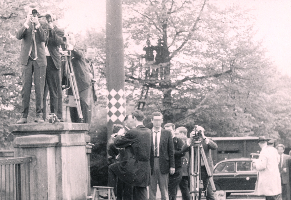 Fotos von West-Berliner Augenzeugen bei einem gescheiterten Fluchtversuch am Grenzübergang Invalidenstraße