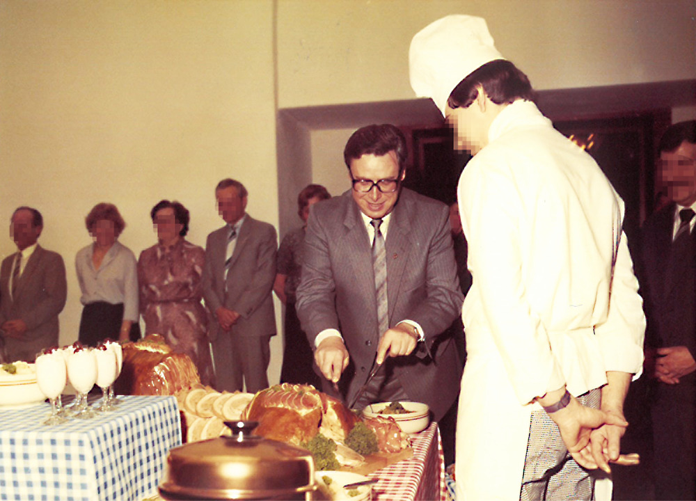 Feierlichkeiten in der Bezirksverwaltung Halle