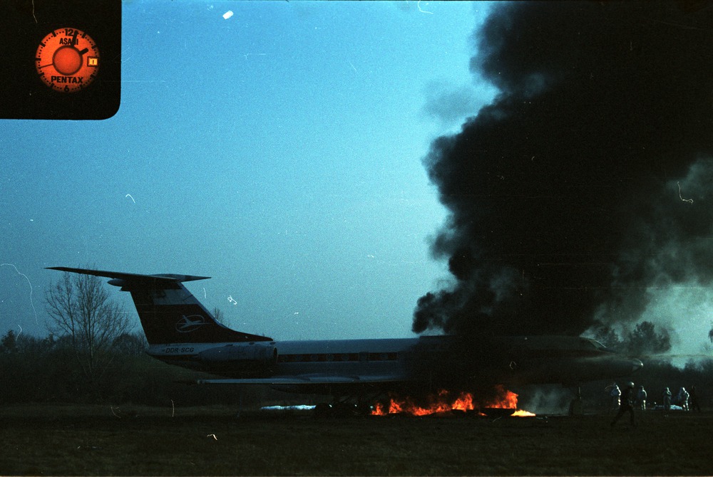 Feuerlöschübung am Passagierflugzeug Tupolew Tu-134