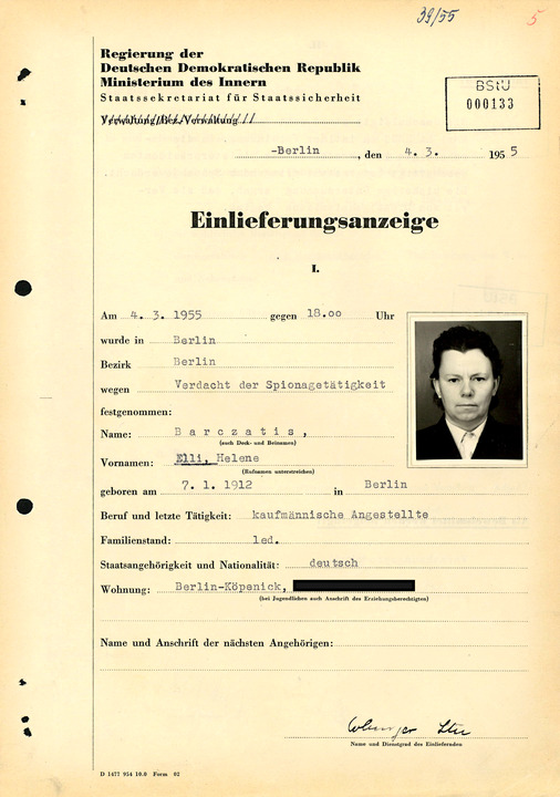洋書 Ubermittlung Nachrichtendienstlicher Einlieferungsanzeige von Karl Laurenz | Mediathek des Stasi