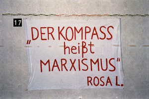 Beschlagnahmte Transparente von der Liebknecht-Luxemburg-Demonstration 1988