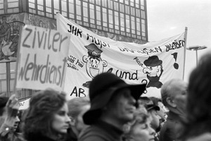 Kundgebung gegen staatliche Gewalt und für Meinungs- und Versammlungsfreiheit am 04.11.1989 in Berlin-Mitte