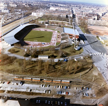 Luftbilder der Berliner Mauer am Friedrich-Ludwig-Jahn-Sportpark vor dem Ausbau der Grenzanlagen
