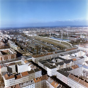 Luftbilder der Berliner Mauer am Friedrich-Ludwig-Jahn-Sportpark vor dem Ausbau der Grenzanlagen