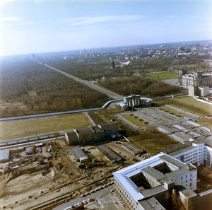 Luftbildaufnahmen der Berliner Mauer am Brandenburger Tor und am Reichstag