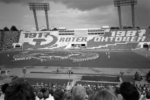 Bilder-Serie von der Eröffnung des VIII. Turn- und Sportfestes in Leipzig 1987