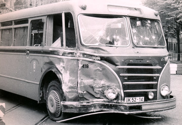 Fotodokumentation einer gescheiterten Flucht mit einem BVG-Bus