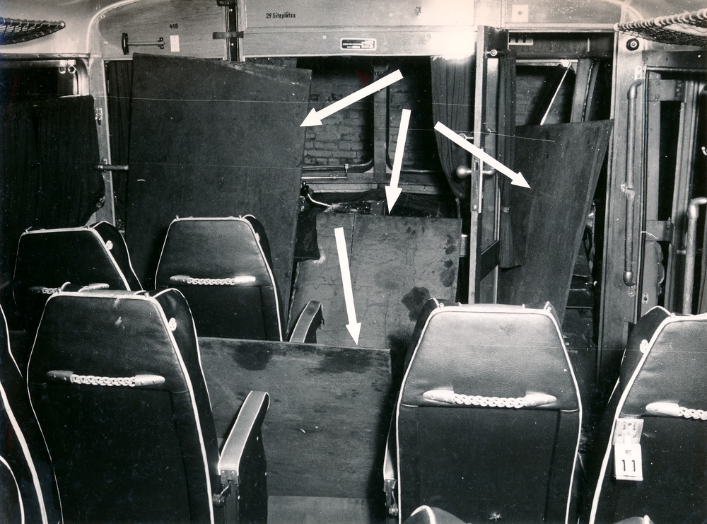 Fotodokumentation einer gescheiterten Flucht mit einem BVG-Bus
