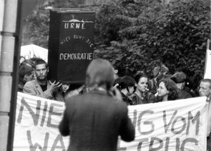 Demonstration gegen Fälschung der Kommunalwahlen 1989