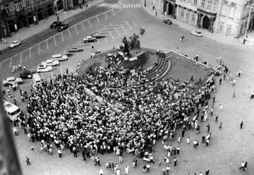 Demonstration auf dem Altstädter Ring in Prag fotografiert vom altstädtischen Rathaus