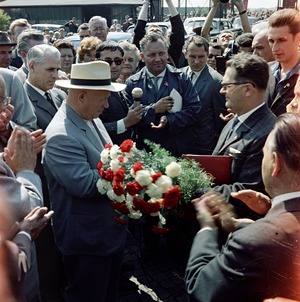 Besuch des sowjetischen Staatschefs Nikita Chruschtschow in Ost-Berlin