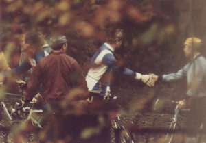 Observationsfotos vom Neunkirchner Oberbürgermeister Peter Neuber mit Radsportlern aus dem Kreis Lübben